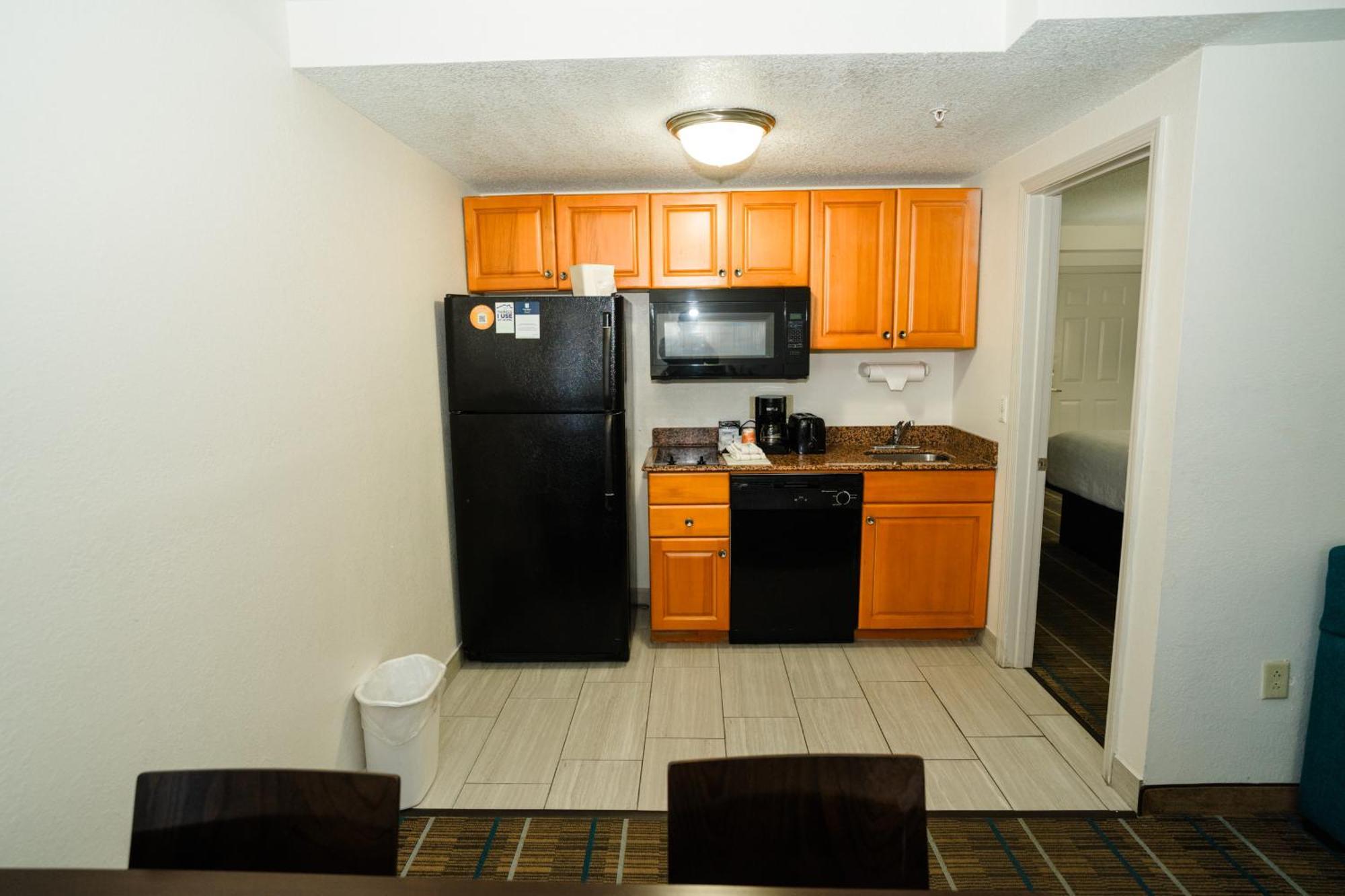 Mainstay Suites Knoxville North I-75 Экстерьер фото
