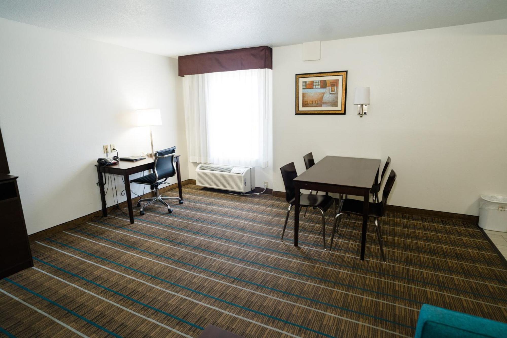 Mainstay Suites Knoxville North I-75 Экстерьер фото