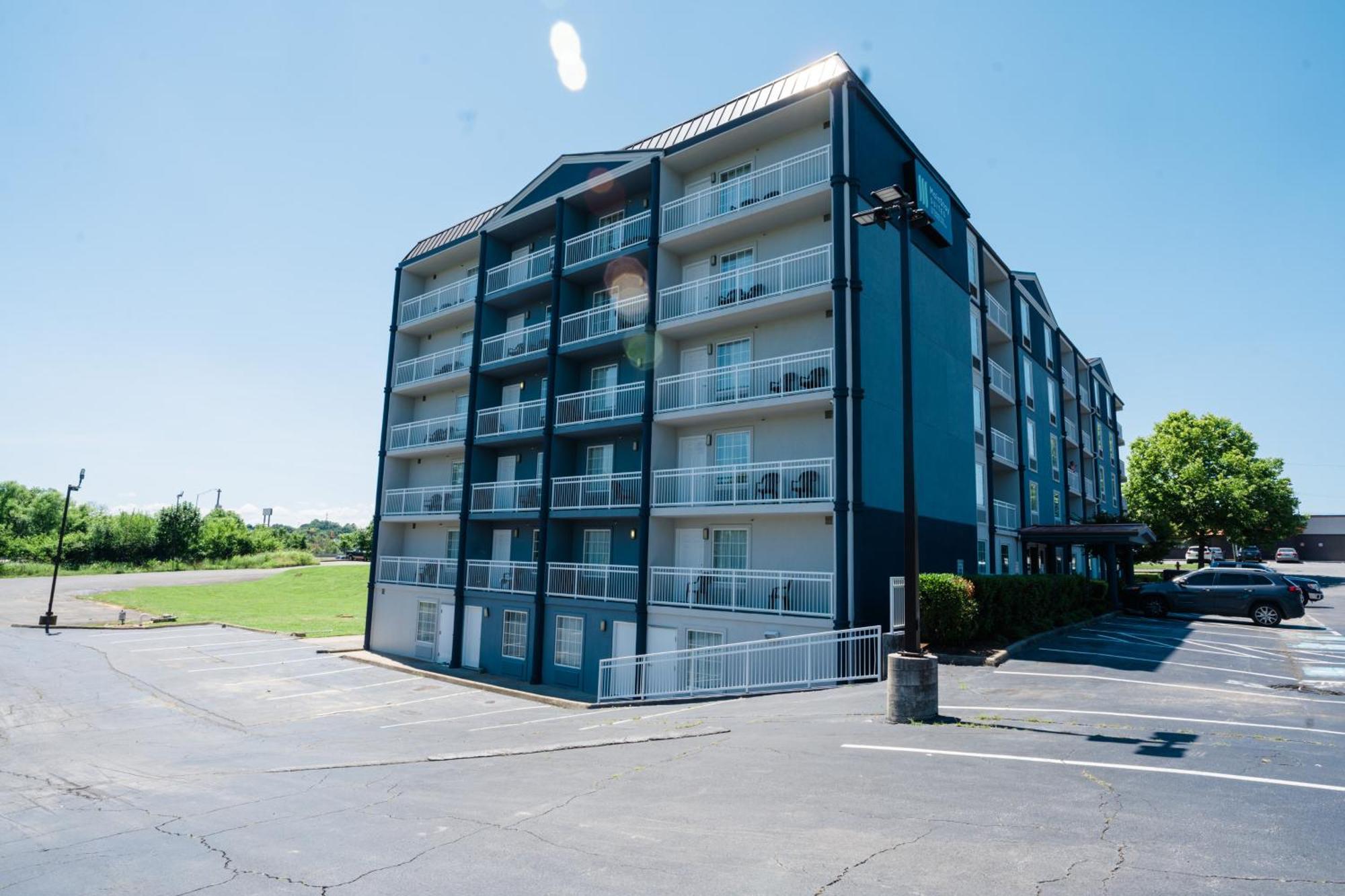 Mainstay Suites Knoxville North I-75 Экстерьер фото