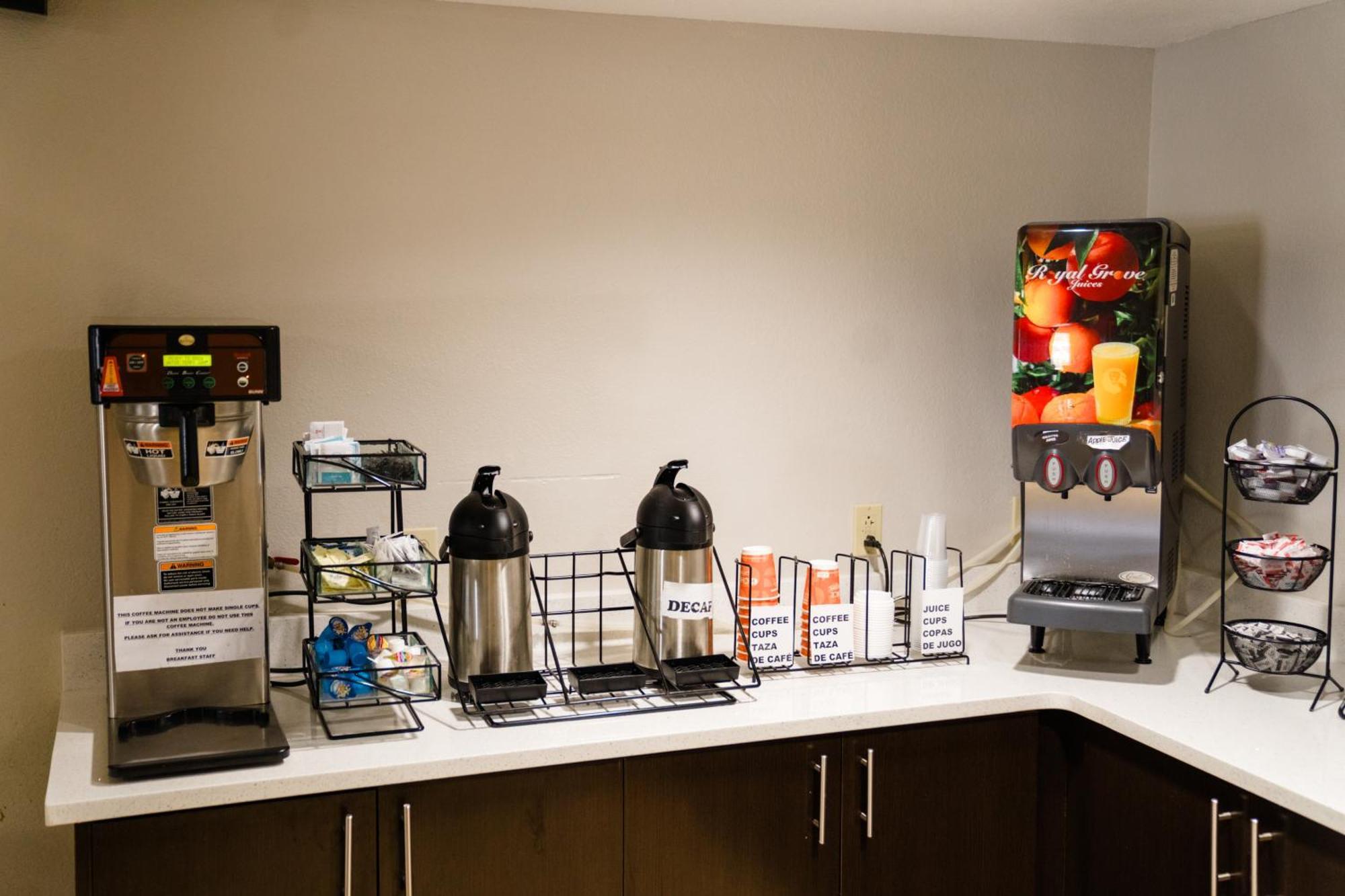 Mainstay Suites Knoxville North I-75 Экстерьер фото