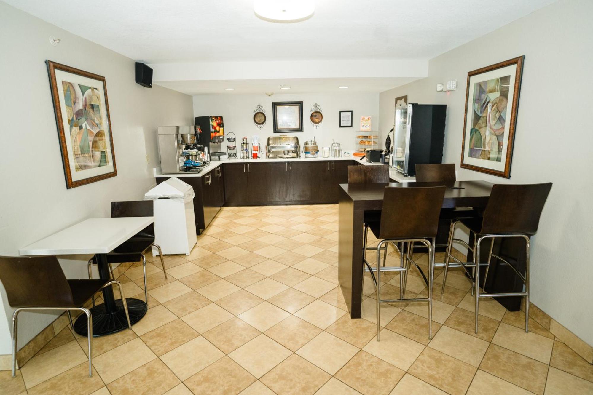 Mainstay Suites Knoxville North I-75 Экстерьер фото