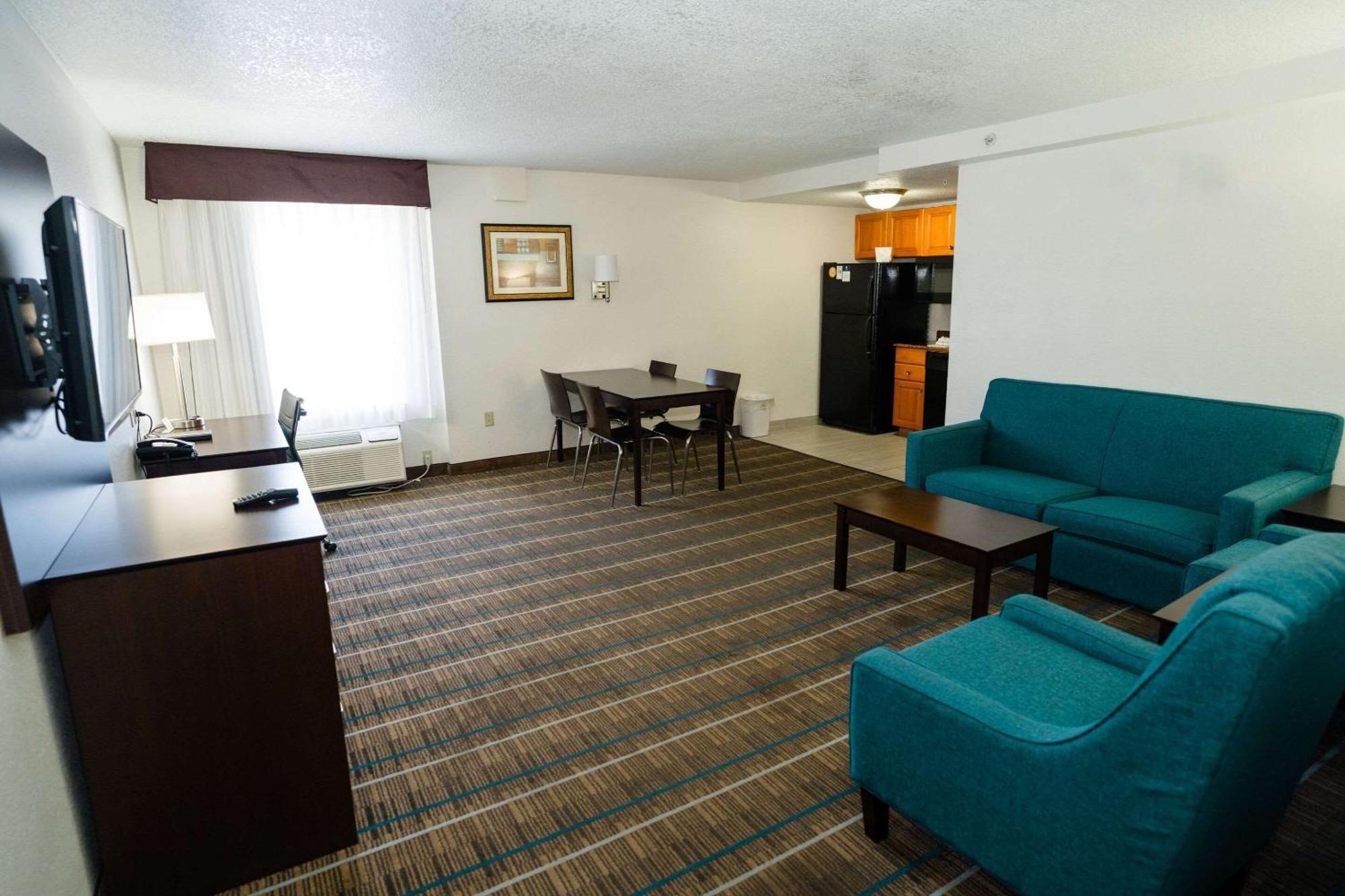 Mainstay Suites Knoxville North I-75 Экстерьер фото