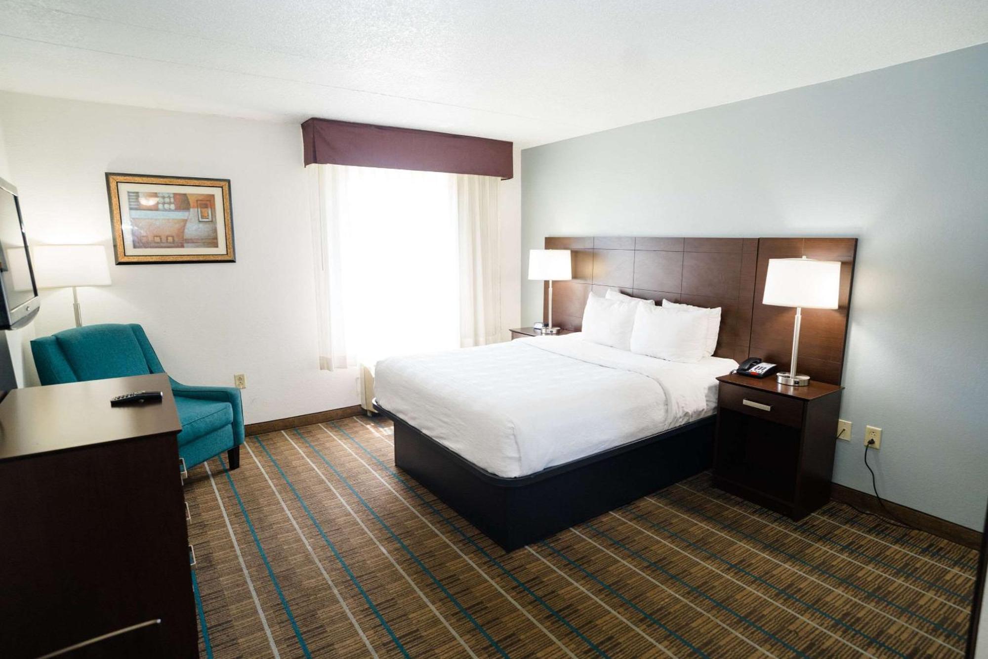 Mainstay Suites Knoxville North I-75 Экстерьер фото
